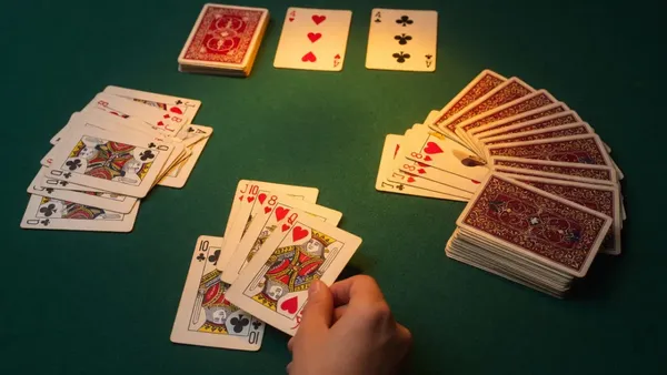 솔리테어 게임 - 무료 온라인 솔리테어 카드게임 (클론다이크·1장/3장 뽑기·랭킹) 🃏